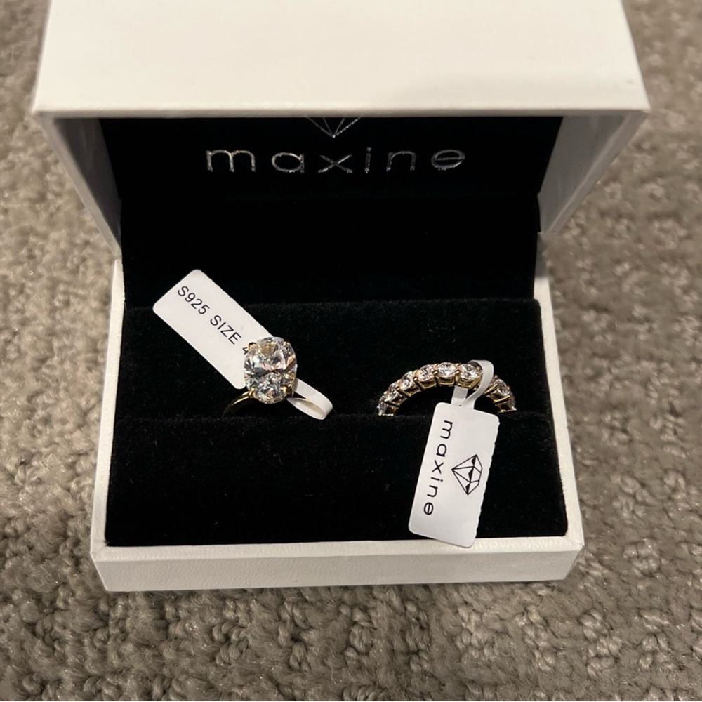 Oval Engagement & Wedding Band Ring Set